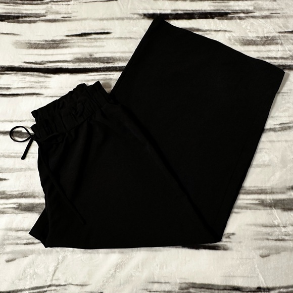 SHEIN Curve Black Wide Leg Dress Pants - Picture 2 of 5